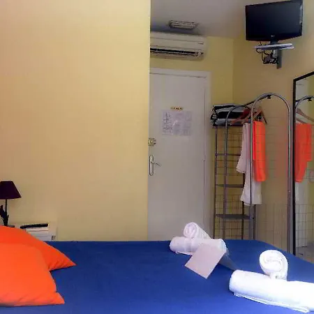 Pensión Centre 2*