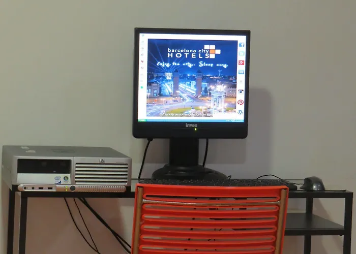 シティ センター オスタル ゲストハウス 2*